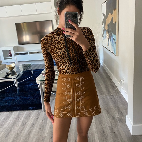Tops - Jaguar Printed Bodysuit